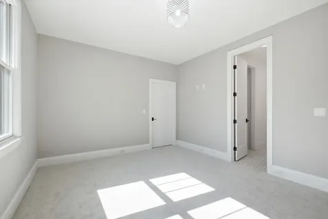 916B Gale Lane Nashville TN 37204