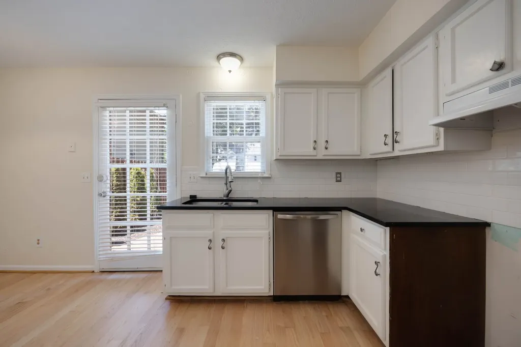 2604 Belcourt Avenue Nashville TN 37212