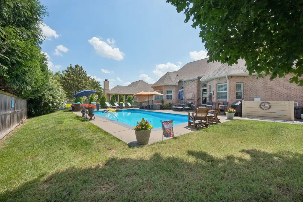 2754 Jutes Drive Thompsons Station TN 37179