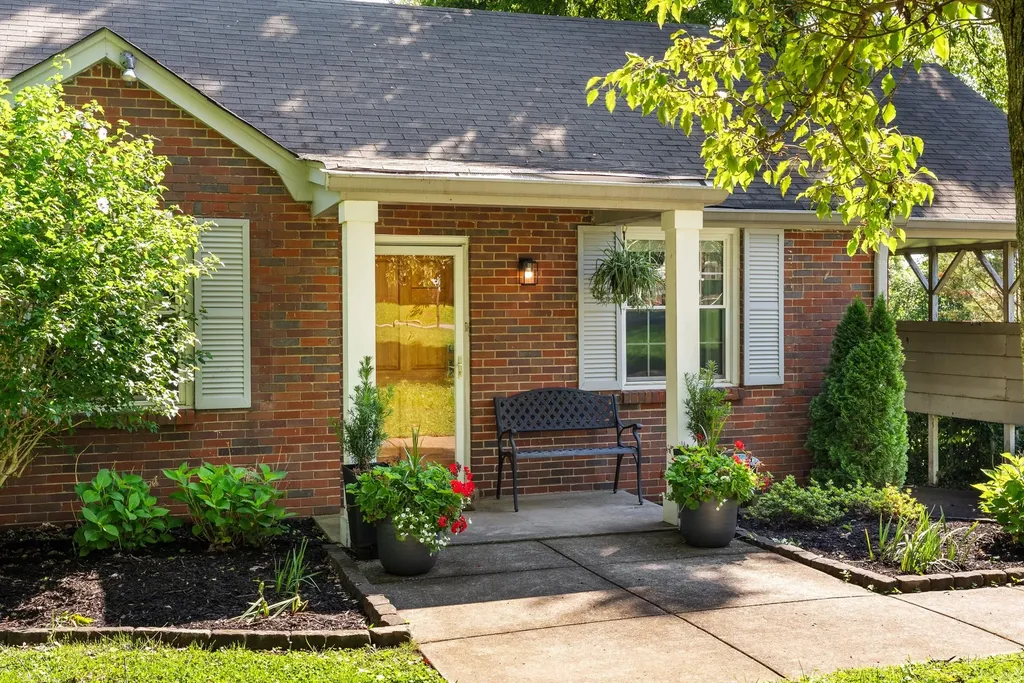 2219 Berrywood Road Nashville TN 37216