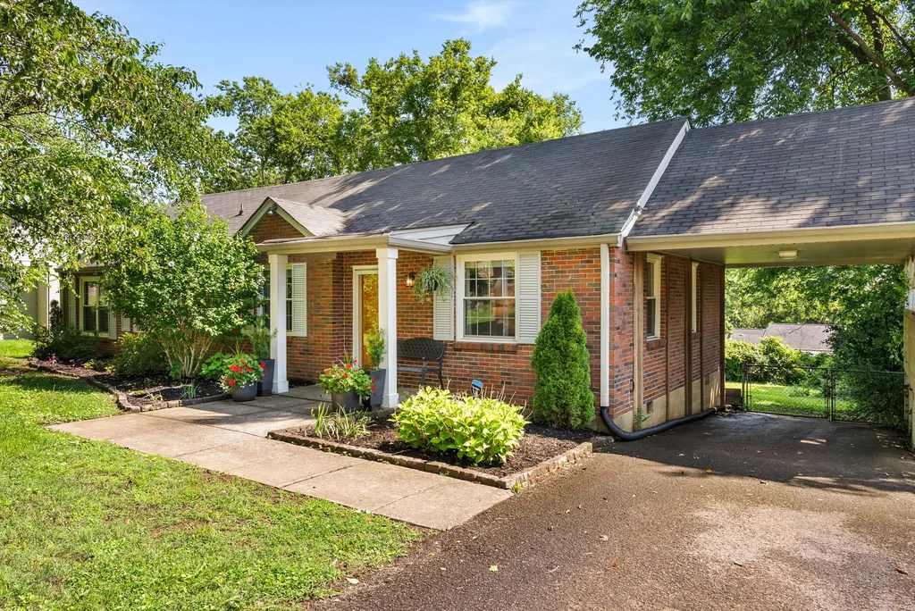 2219 Berrywood Road Nashville TN 37216