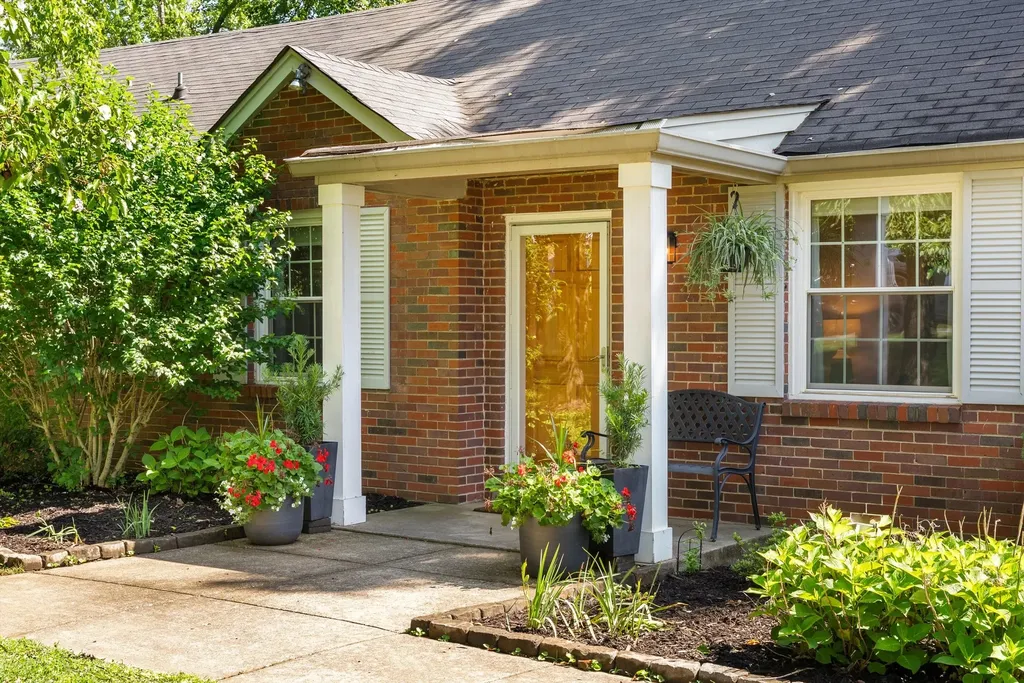 2219 Berrywood Road Nashville TN 37216