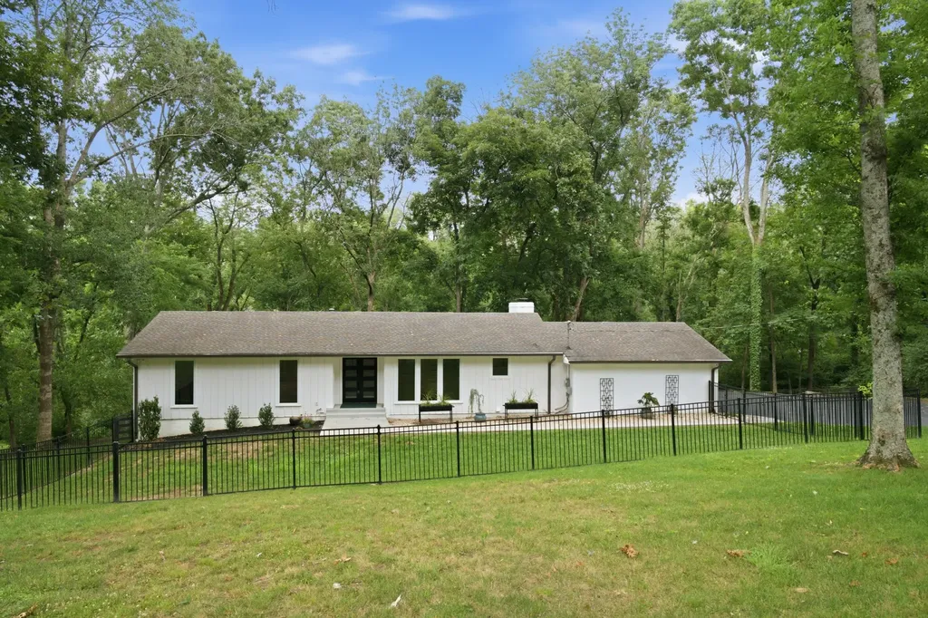 133 Featherstone Drive Franklin TN 37069