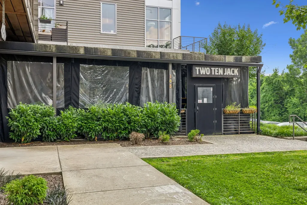 1611 Shelby Avenue Nashville TN 37206