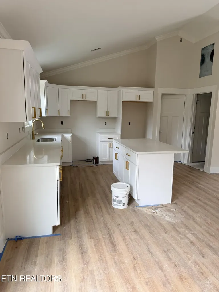 2203 Pinewood Drive Maryville TN 37803