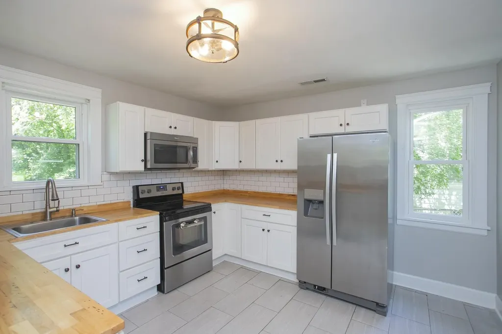 222 Emmitt Avenue Madison TN 37115