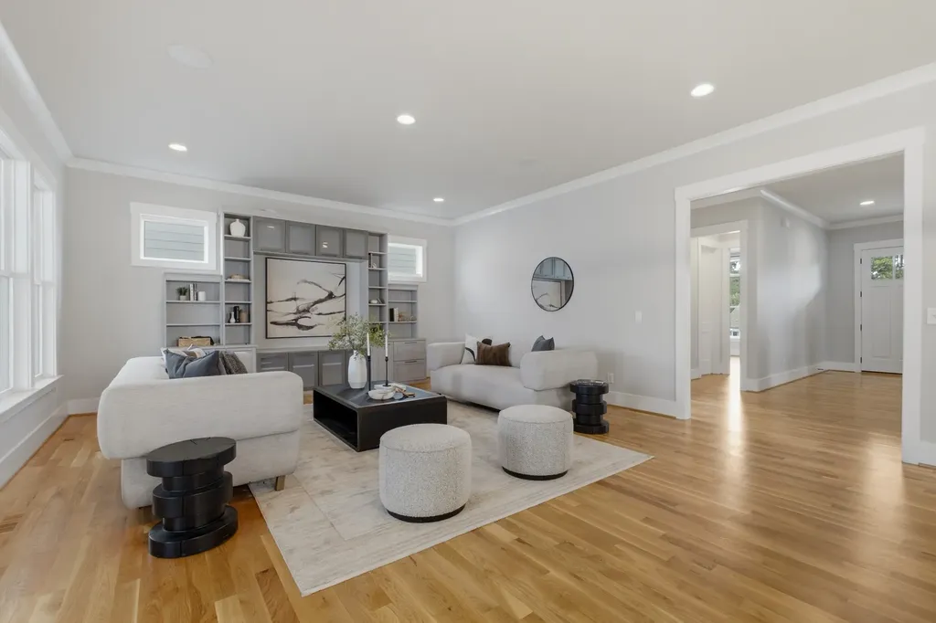 907 Halcyon Avenue Nashville TN 37204