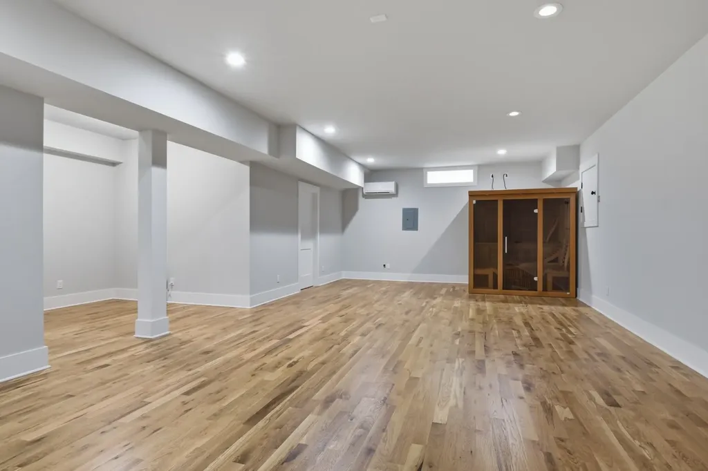 907 Halcyon Avenue Nashville TN 37204