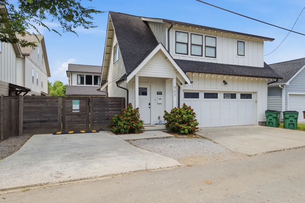 907 Halcyon Avenue Nashville TN 37204
