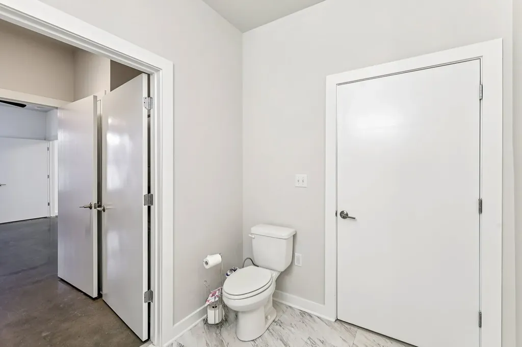 1900 12th Ave, S Nashville TN 37203
