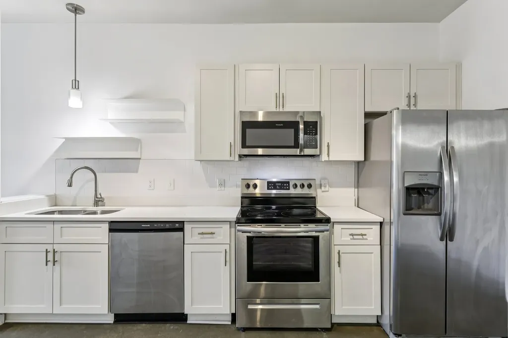 1900 12th Ave, S Nashville TN 37203