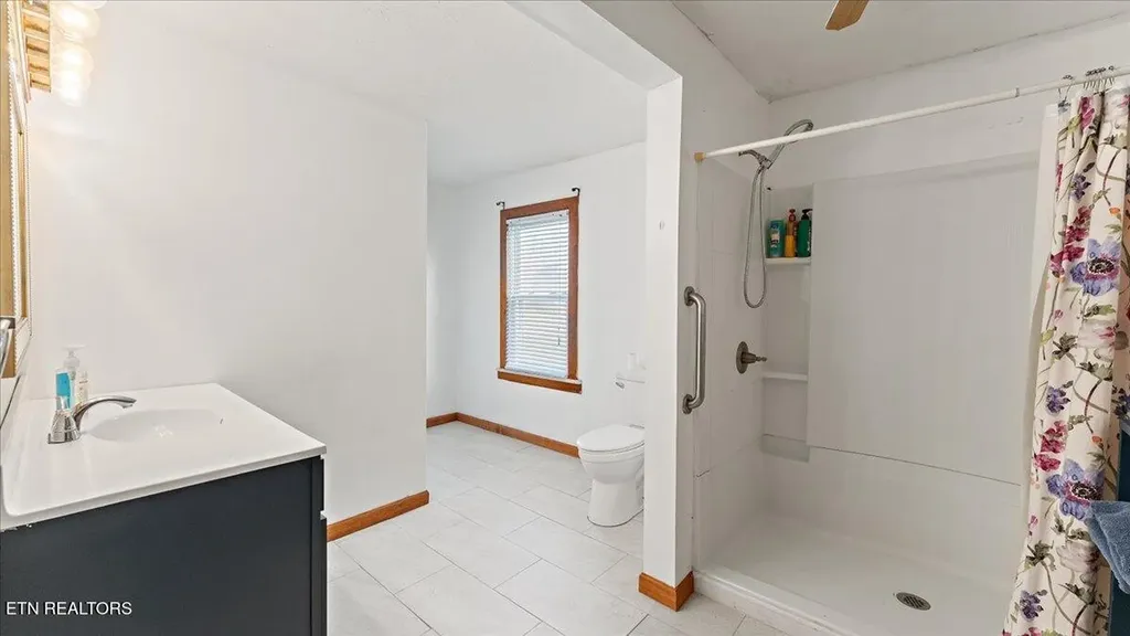 2956 Clover Hill Ridge Road Maryville TN 37801