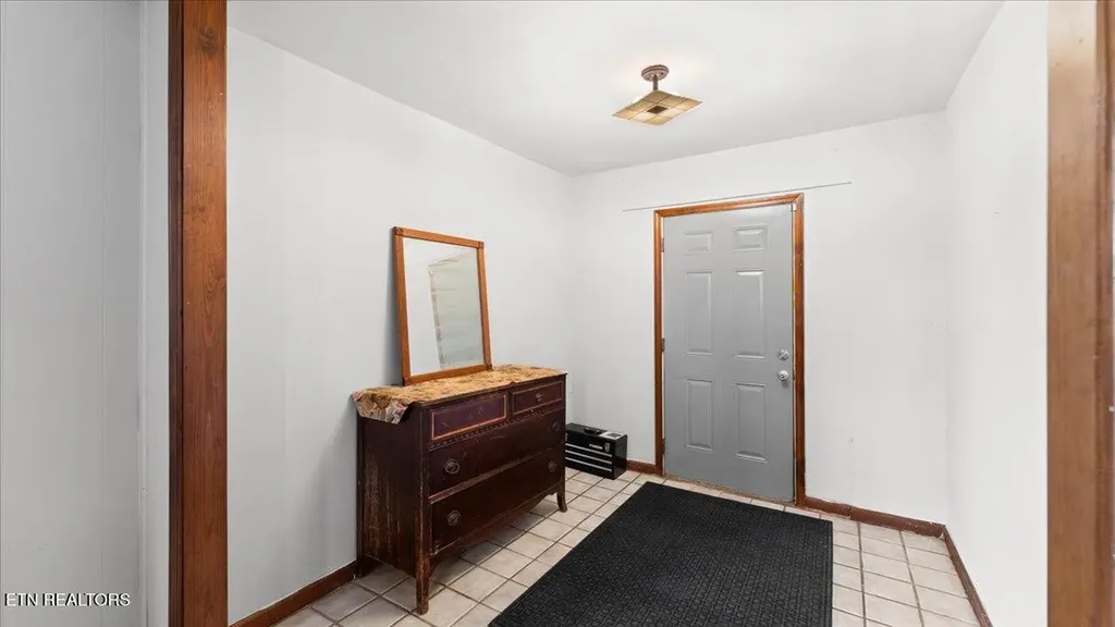 2956 Clover Hill Ridge Road Maryville TN 37801