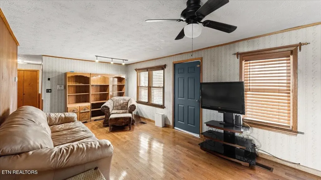 2956 Clover Hill Ridge Road Maryville TN 37801