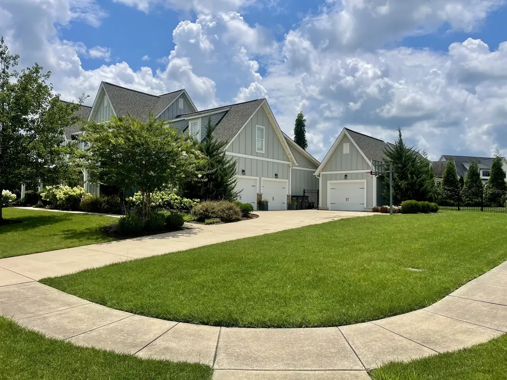 6613 Flushing Drive College Grove TN 37046