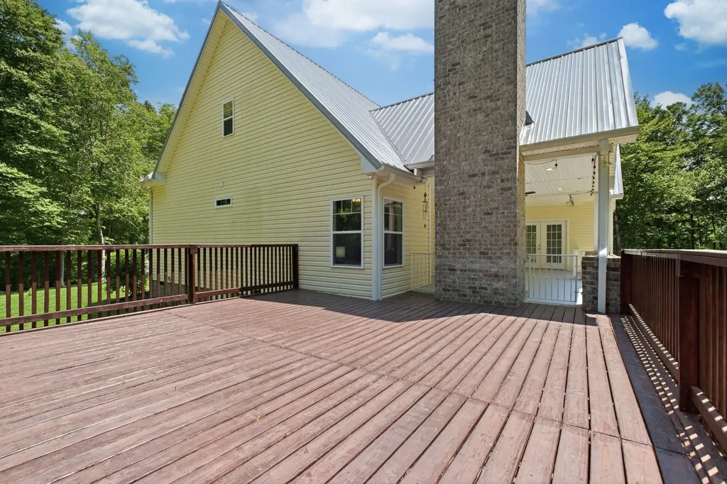 2206 Hwy 48 South Dickson TN 37055