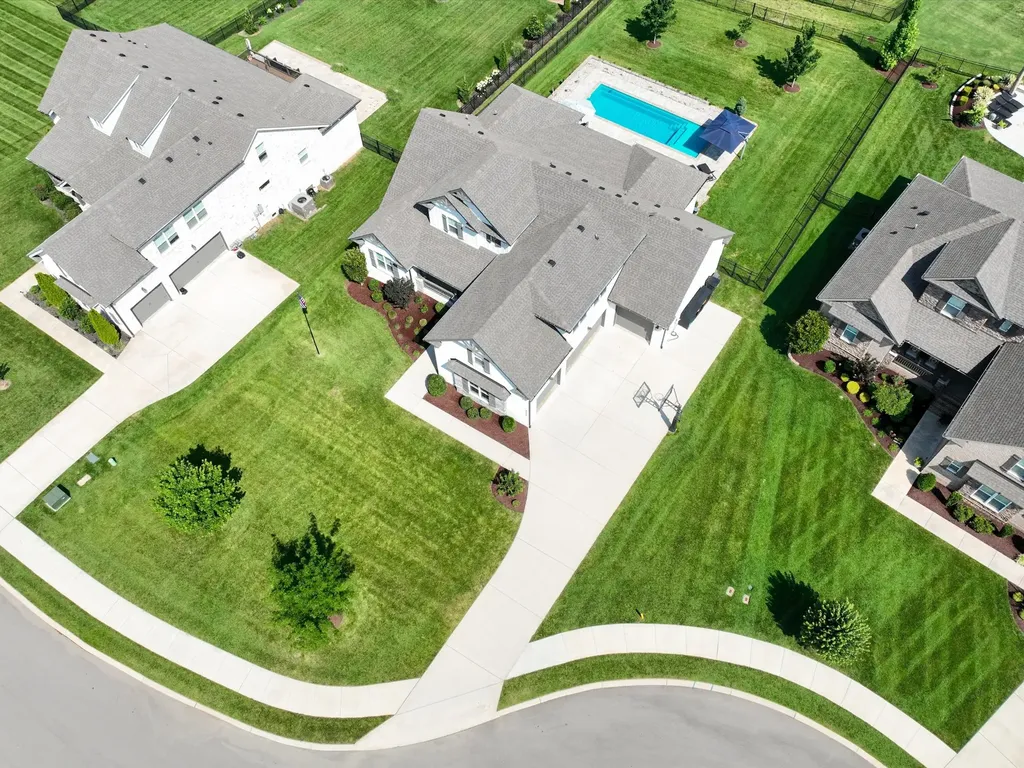 4005 Black Bird Court Spring Hill TN 37174