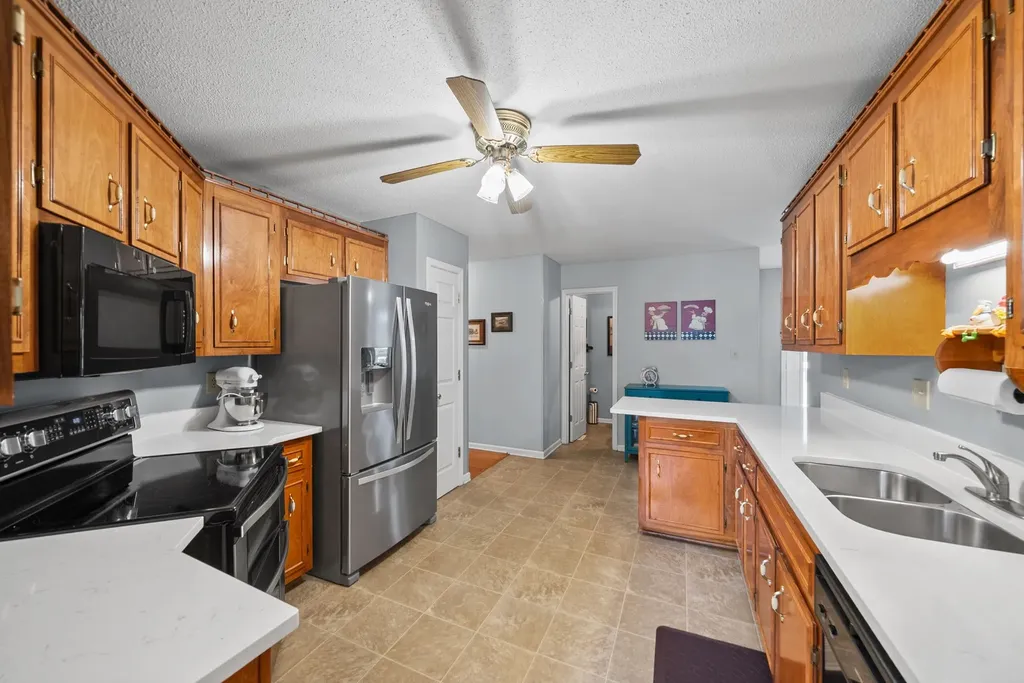 1334 N Callywood Court Clarksville TN 37040