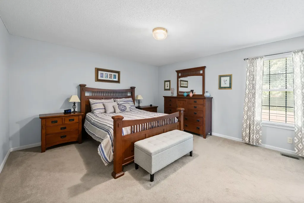 1334 N Callywood Court Clarksville TN 37040