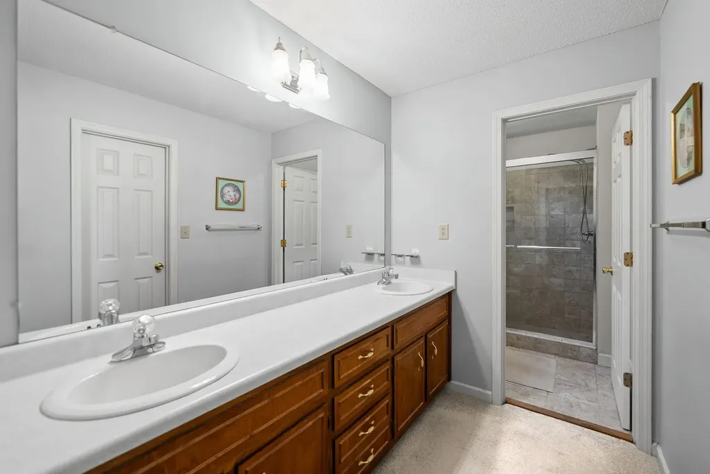 1334 N Callywood Court Clarksville TN 37040
