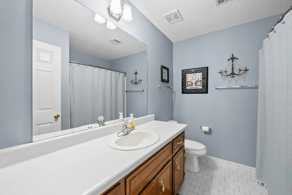 1334 N Callywood Court Clarksville TN 37040