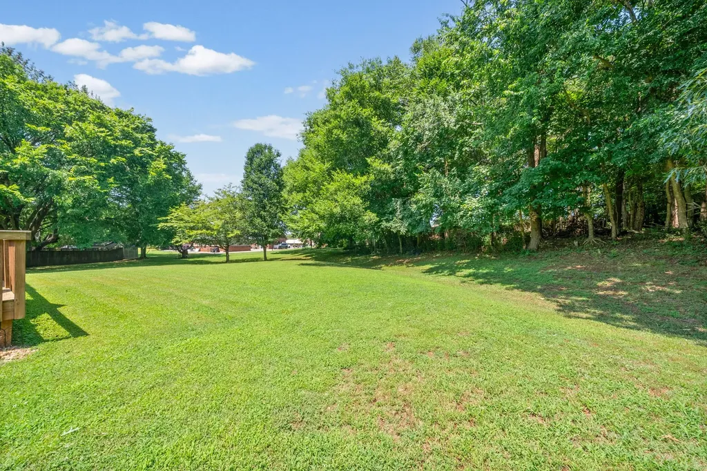 1334 N Callywood Court Clarksville TN 37040