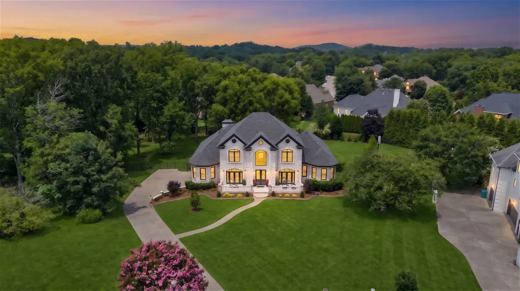 9614 Deer Track Court Brentwood TN 37027