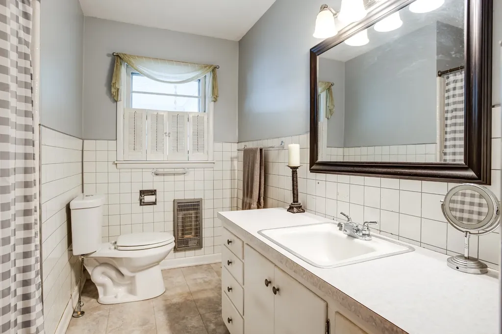 412 4th Street Lawrenceburg TN 38464
