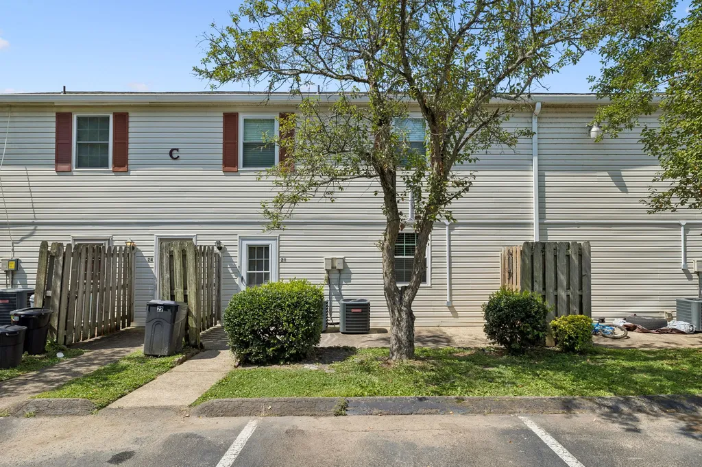 1301 Neelys Bend Road Madison TN 37115