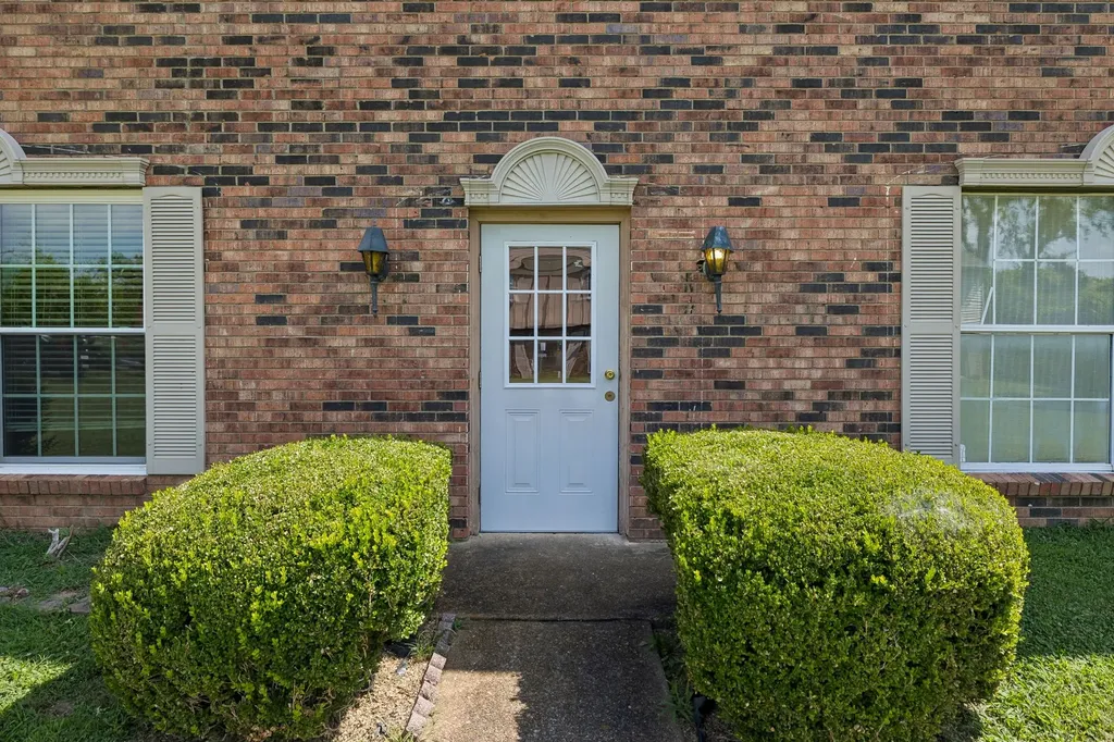 1301 Neelys Bend Road Madison TN 37115