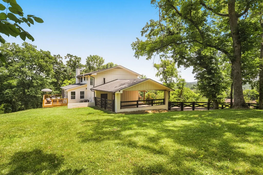 6620 Brookmont Terrace Nashville TN 37205