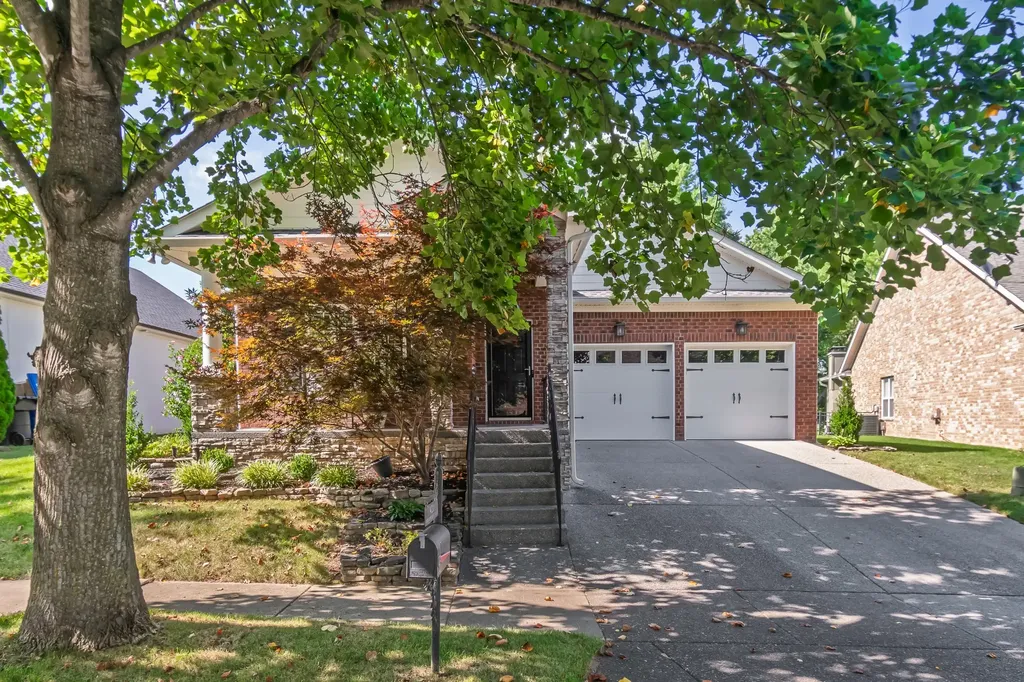 421 Meadowcrest Circle Franklin TN 37064
