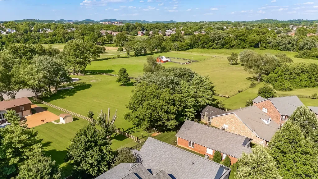 421 Meadowcrest Circle Franklin TN 37064