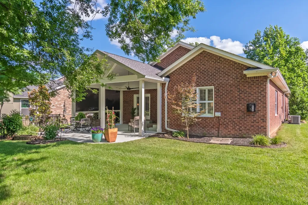 421 Meadowcrest Circle Franklin TN 37064