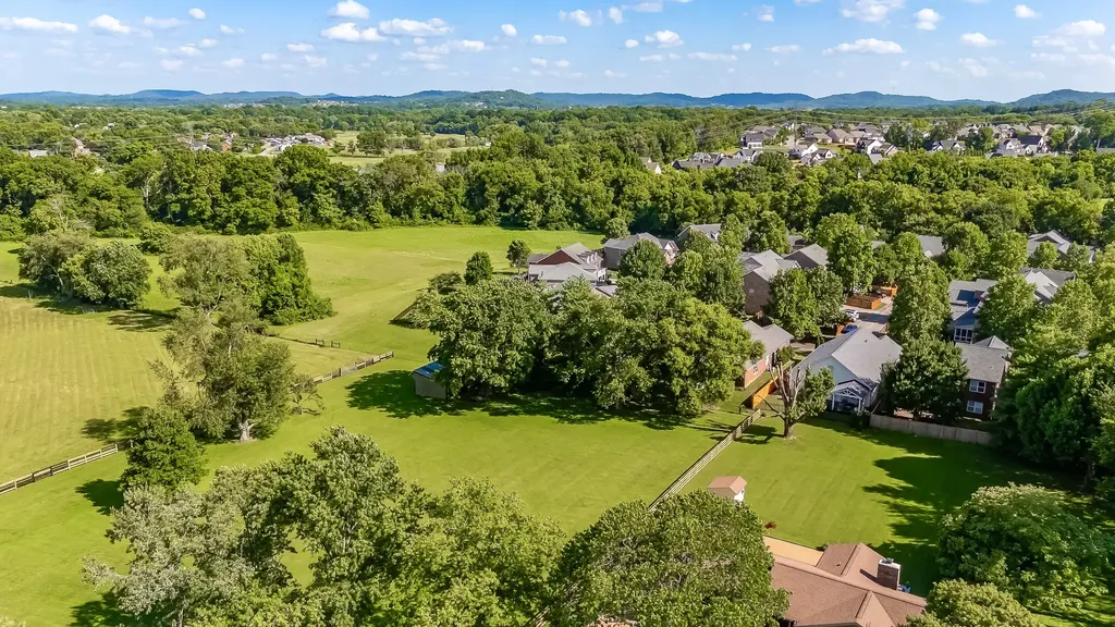 421 Meadowcrest Circle Franklin TN 37064