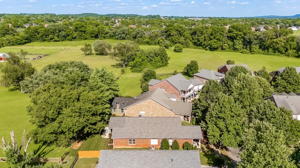 421 Meadowcrest Circle Franklin TN 37064