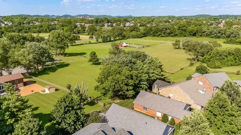 421 Meadowcrest Circle Franklin TN 37064