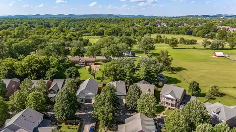 421 Meadowcrest Circle Franklin TN 37064