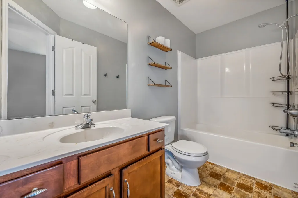 565 Oakmont Drive Clarksville TN 37042