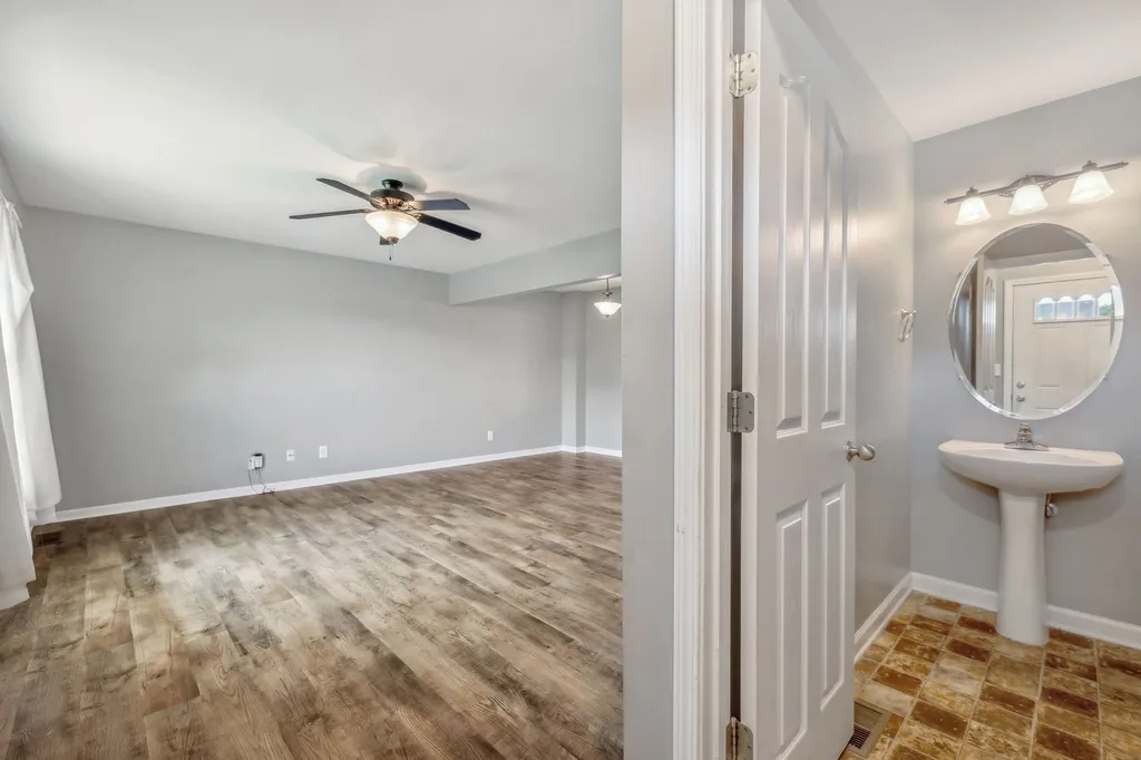 565 Oakmont Drive Clarksville TN 37042