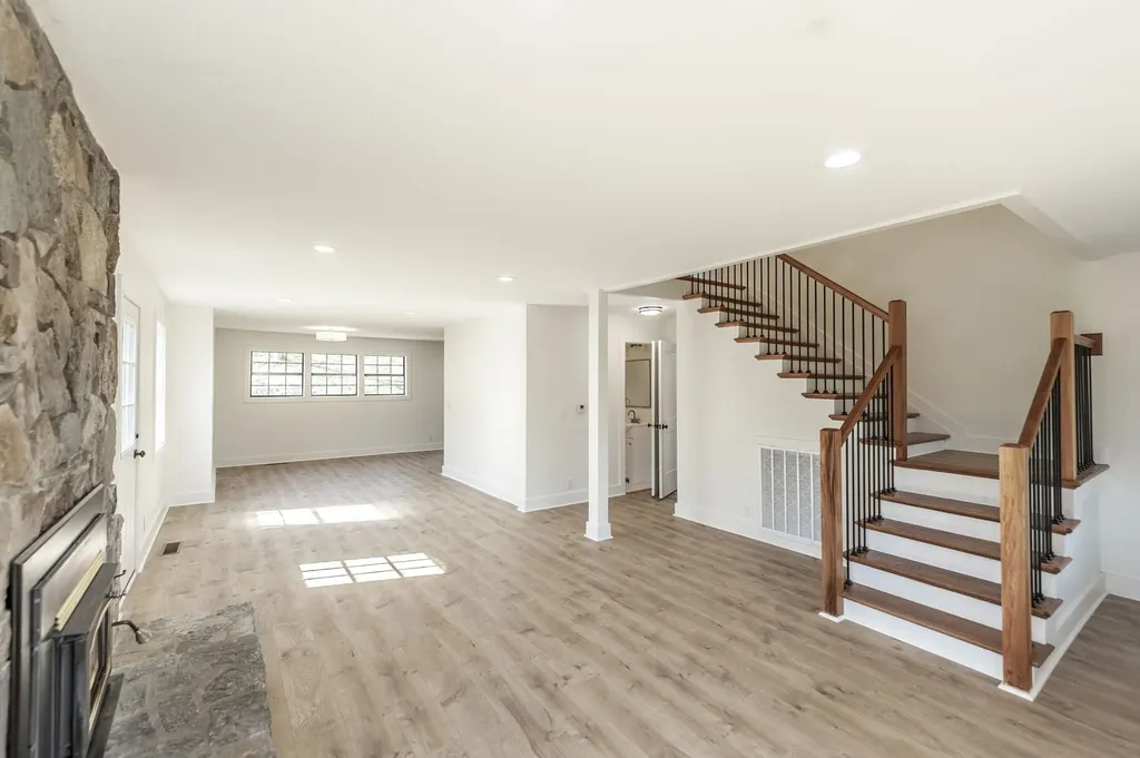 655 Cummings Lane Cottontown TN 37048