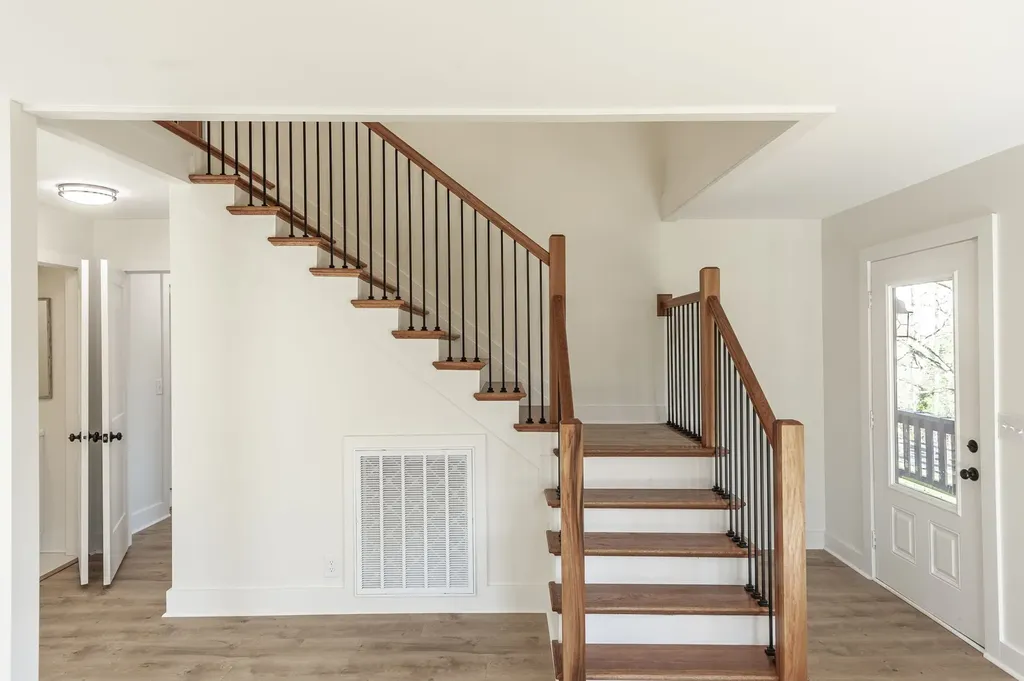 655 Cummings Lane Cottontown TN 37048