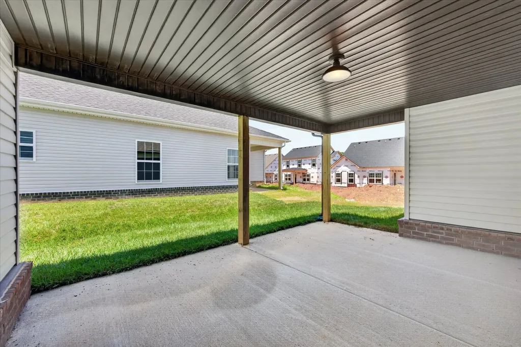 2700 Brewster Drive Clarksville TN 37042