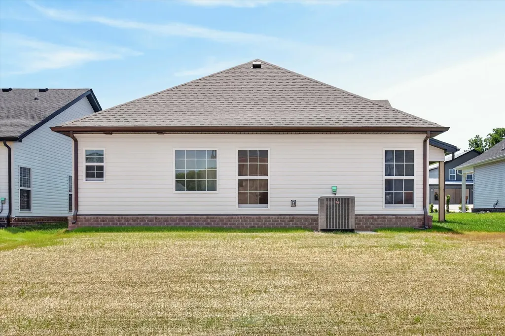 2700 Brewster Drive Clarksville TN 37042