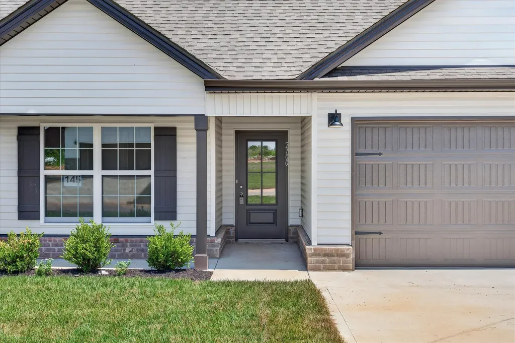 2700 Brewster Drive Clarksville TN 37042