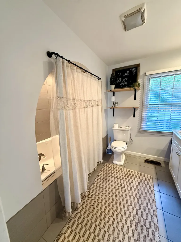 1003 Pine Circle Lawrenceburg TN 38464
