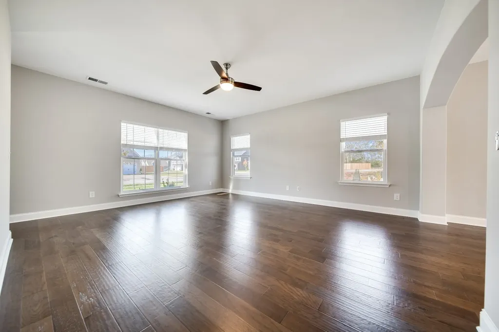 1398 Wentworth Drive Gallatin TN 37066