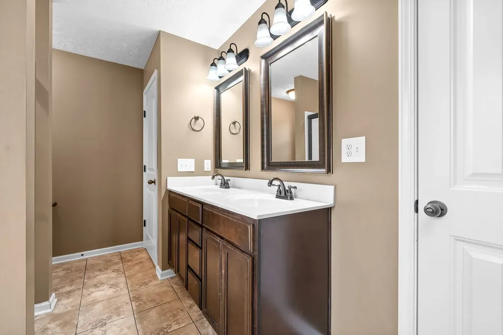 1170 Dygert Court Clarksville TN 37042