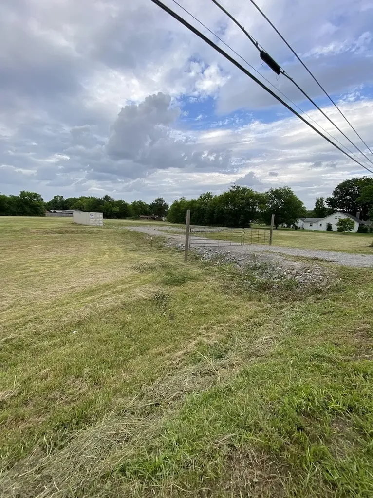 5317 Woodbury Pike Murfreesboro TN 37127