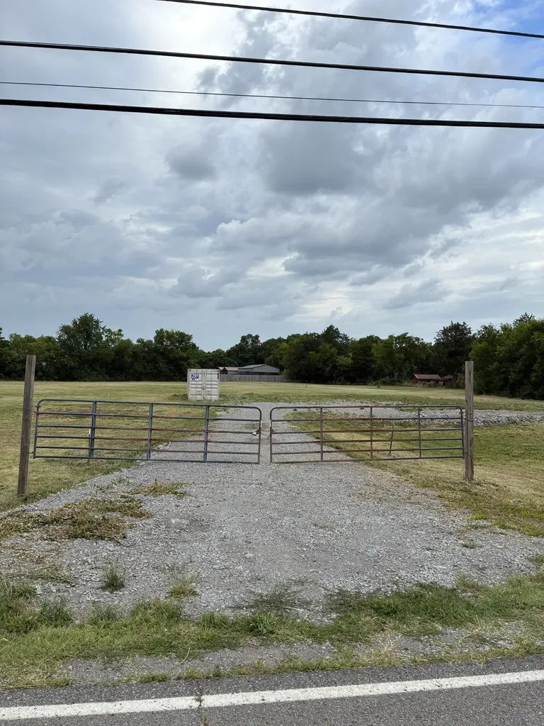 5317 Woodbury Pike Murfreesboro TN 37127